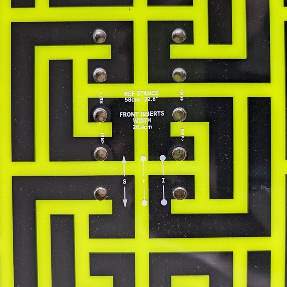 BALMAIN X Rossignol Snowboard 58 Inches / 149cm Collector. New. RRP: $5995 - Picture 12 of 16